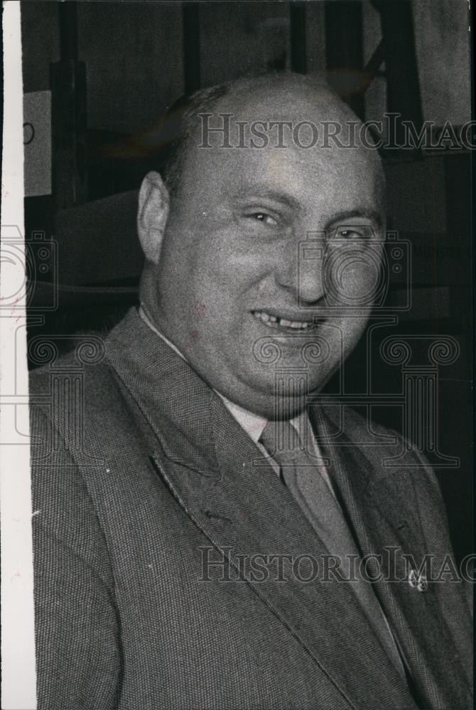 1955 Press Photo Cultural - Minister Mr.Leonhard Schluter - Historic Images