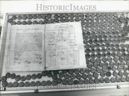 Press Photo Queen Christina's Abdication from the Swedish Throne Signed by Parli - Historic Images