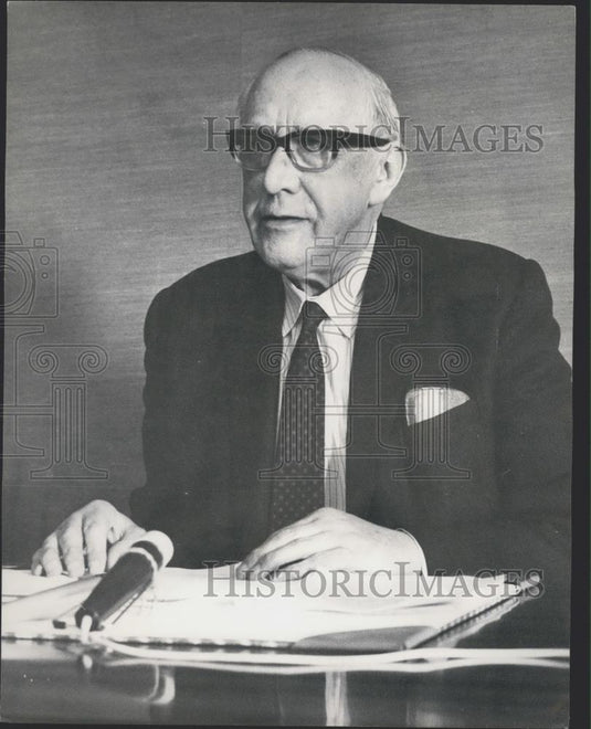 1971 Press Photo Rev. G.B. Newe First Roman Catholic of Northern Ireland Cabinet - Historic Images