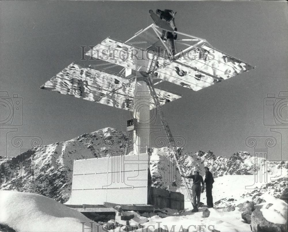 Press Photo Heliostat, Solar Power Experiment, Swiss Center Atomic Research - Historic Images