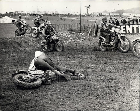 1966 Press Photo C. Pettersson Sweden International Scramble Brands Hatch Crash - Historic Images