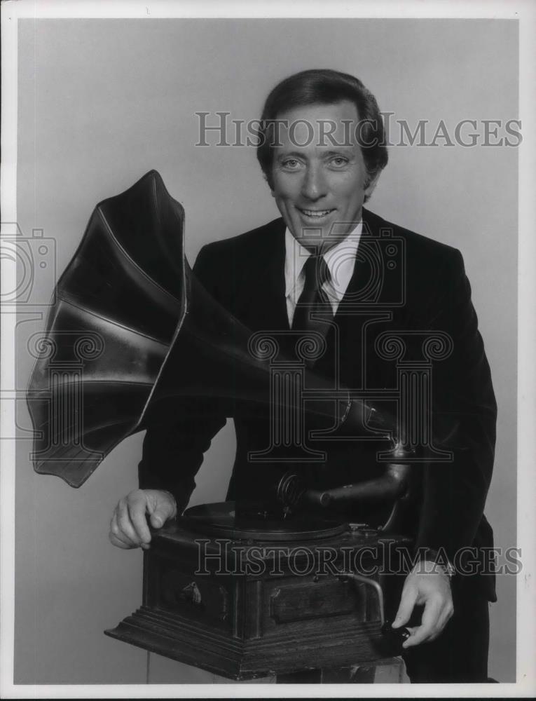 1974 Press Photo Andy Williams host 16th Annual Grammy Awards - cvp20233 - Historic Images