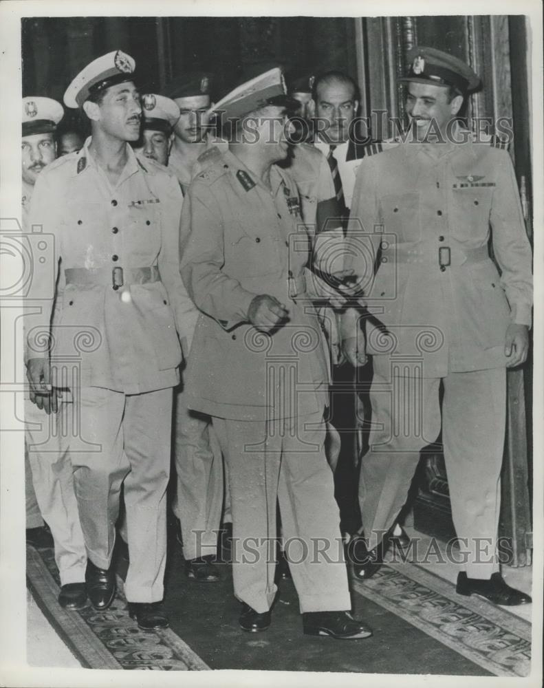 1954 Press Photo General Meguib &amp;Hassan Ibrahim, Minister of Egypt - Historic Images