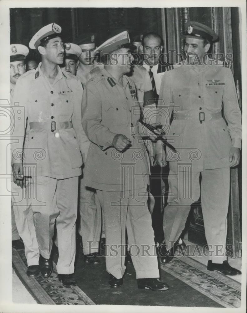 1954 Press Photo General Meguib &Hassan Ibrahim, Minister of Egypt - Historic Images