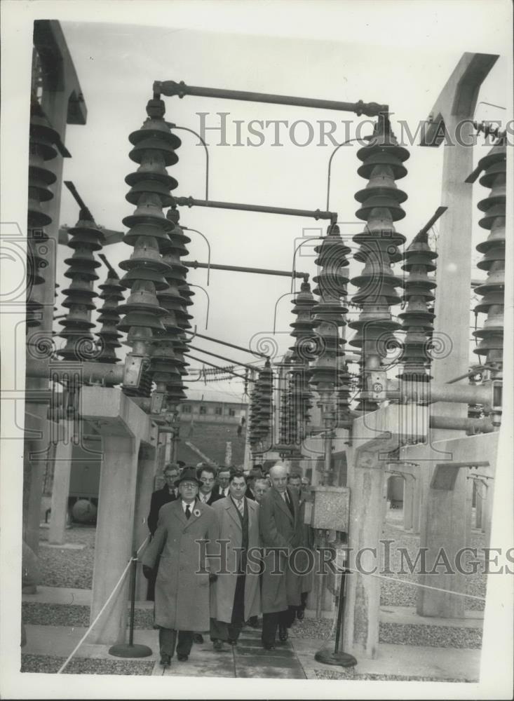 1956 Press Photo Mr.Malenkov visits Donington Power station - Historic Images