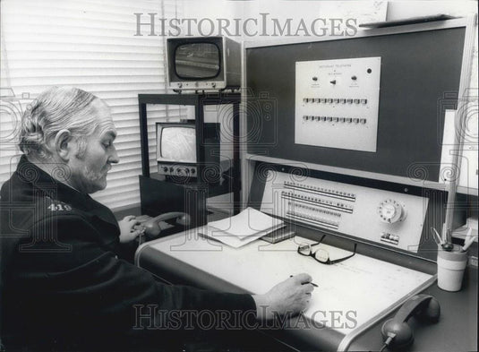 1974 Press Photo Major Boost For London Traffic Control - Historic Images