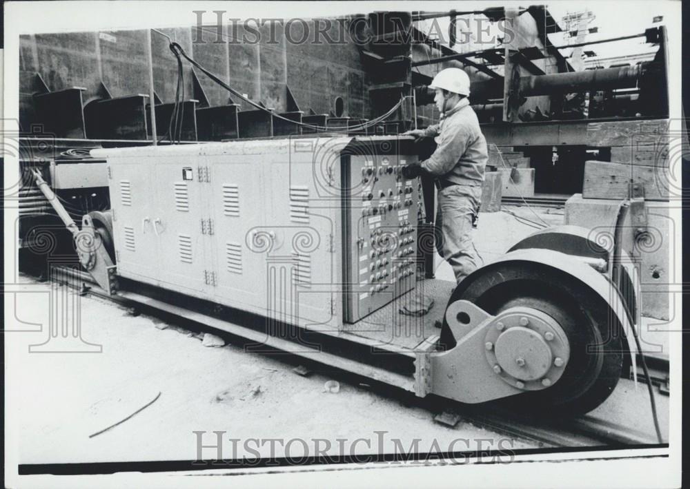 1977 Press Photo Chiba works of Mitsui Engineering &amp; Shipbuilding Co - Historic Images