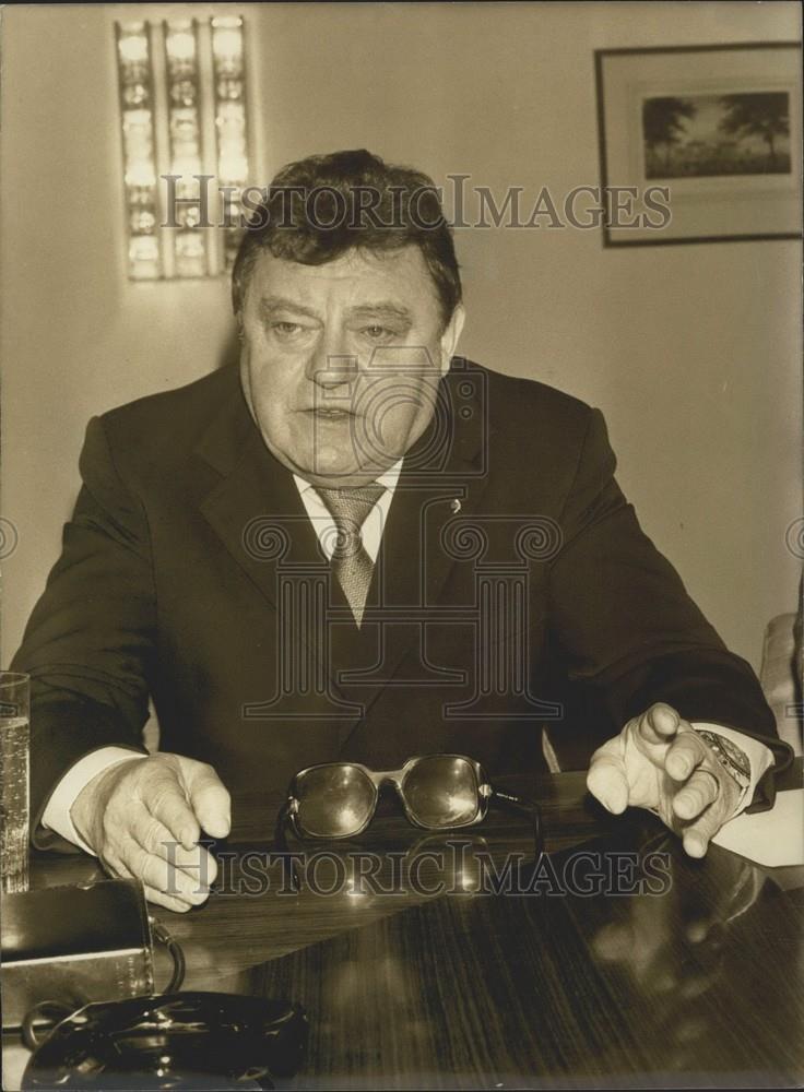 1980 Press Photo Franz Josef Strauss at Paris Press Conference - Historic Images