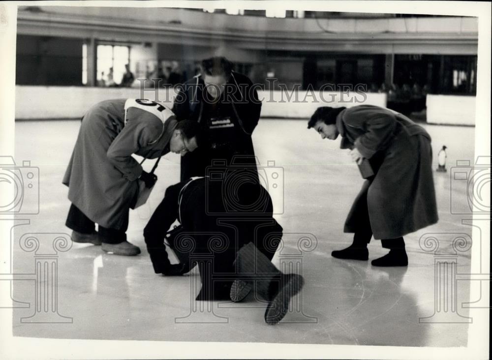 1957 Press Photo The International Skating Competition - Historic Images