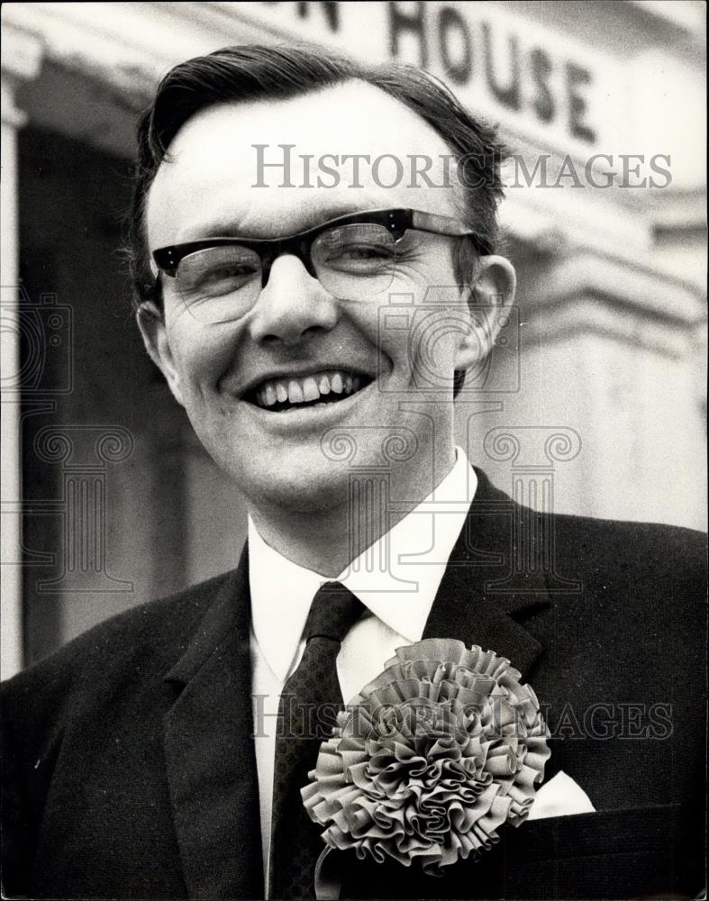 1969 Press Photo Mr. Richard Price,Conservative candidate - Historic Images