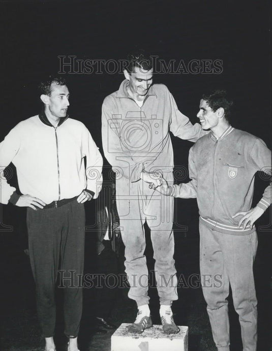1965 Press Photo Australia's Ron Clarke at Charlety - Historic Images