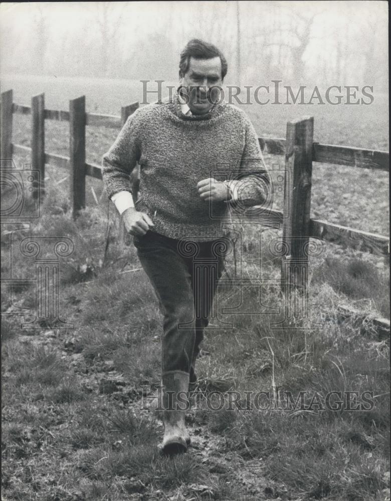 1974 Press Photo Mr. Denis Healey the Chancellor of the Exchequer - Historic Images