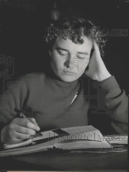 1955 Press Photo Erika Neumann Dying From Cancer - Historic Images
