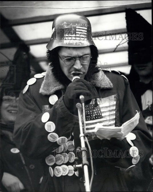 1980 Press Photo demonstration against nuclear weapons in Trafalgar Square - Historic Images