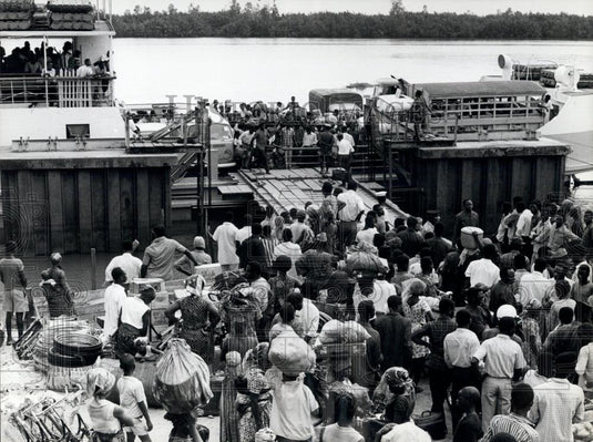Press Photo Refugees Flee To Cameroon - Historic Images