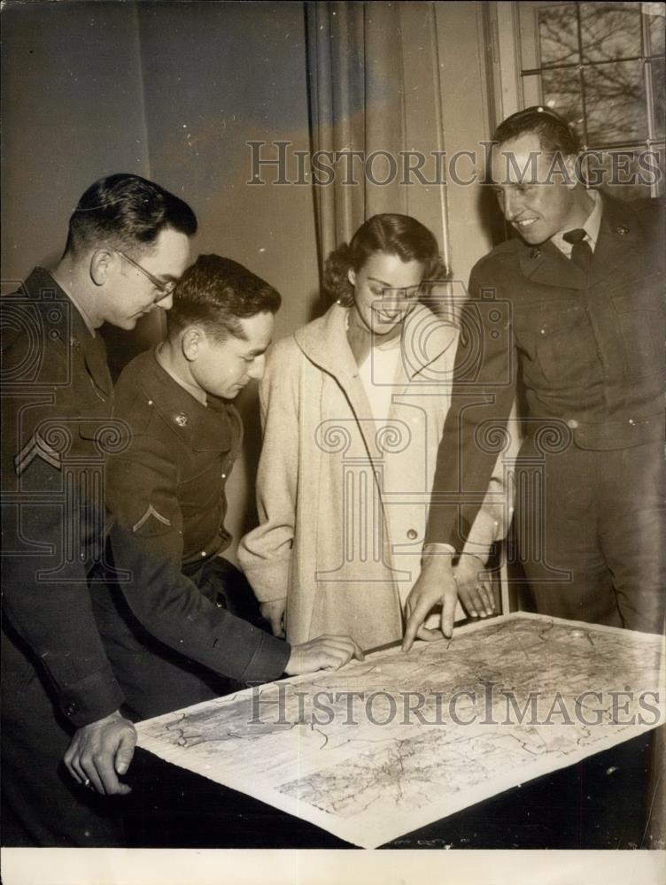 1952 Press Photo Cpl JAmes H Higgs , Pfc Clifford D Michael, Ingeborg Rickens - Historic Images