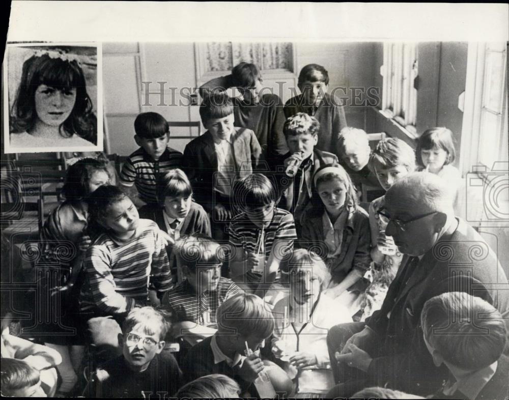 1966 Press Photo Children&#39;s tea party - Historic Images