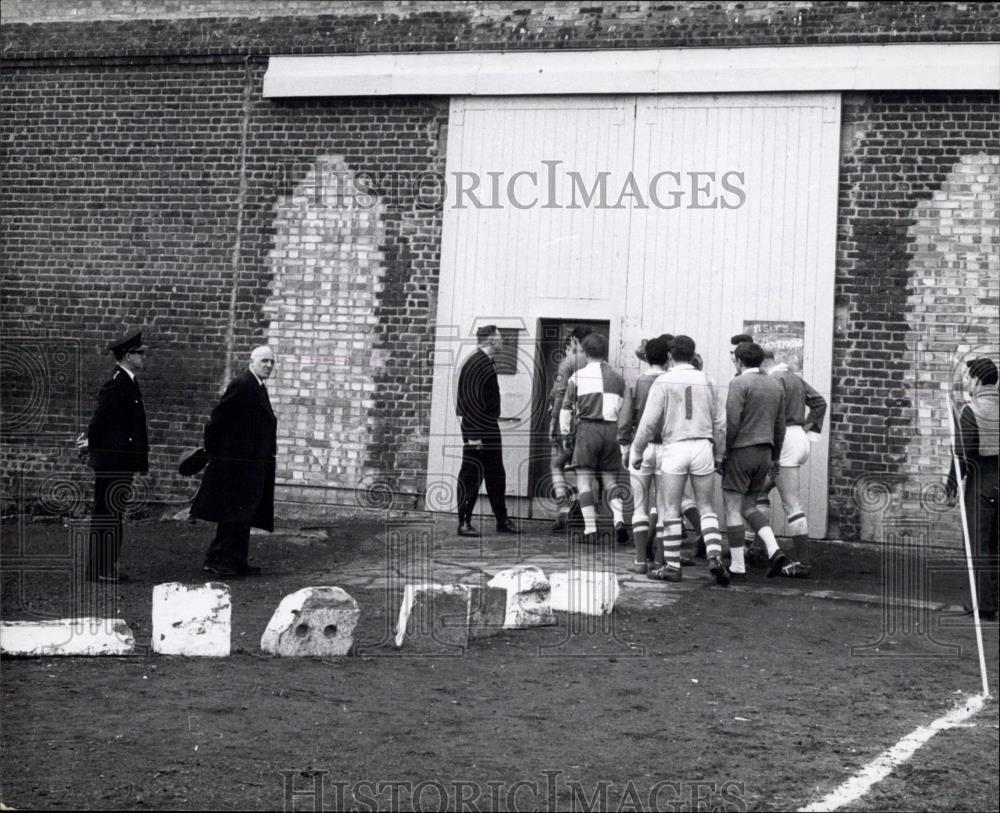 Press Photo Soccer team, Chelmsford Prison, Essex. - Historic Images