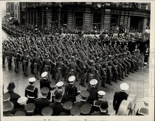 1953 Press Photo Coronation of Queen Elizabeth, Return Procession From The Abbey - Historic Images