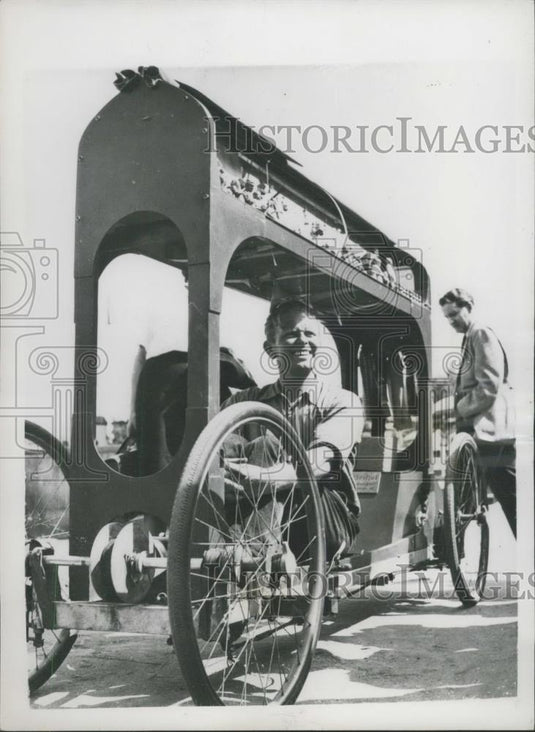 Press Photo Mr. Griffel and his 'Boat Car" touring Germany, his cycle wheel car - Historic Images