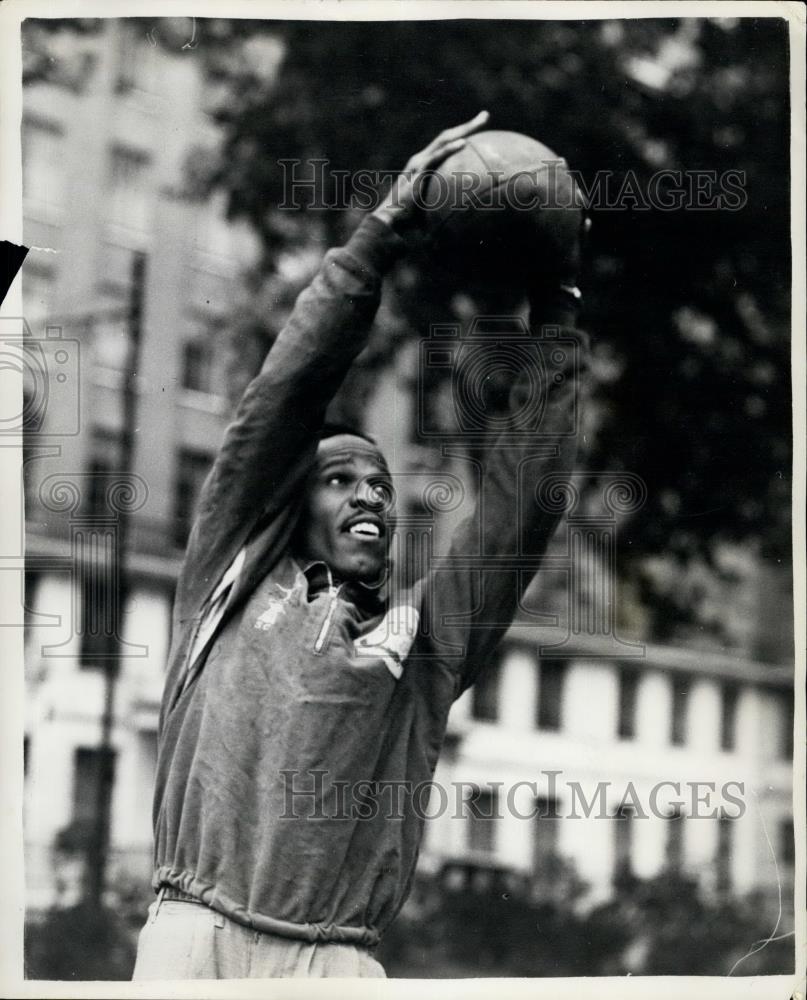 1953 Press Photo Macdonald Bailey Becomes a Professional..Rugby Player - Historic Images