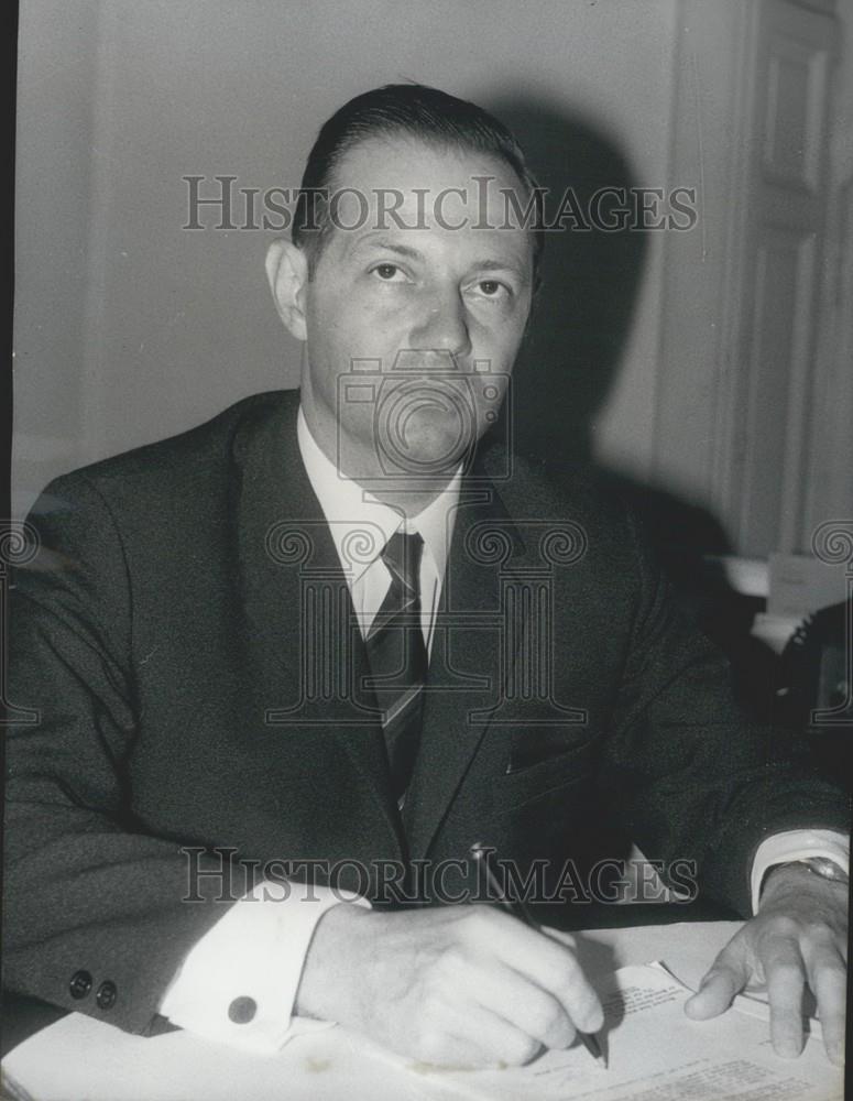 1967 Press Photo Plan Commissioner General Rene Montjoie at his Office - Historic Images