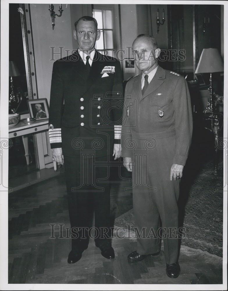 1953 Press Photo General Gruenther received by King Frederik - Historic Images