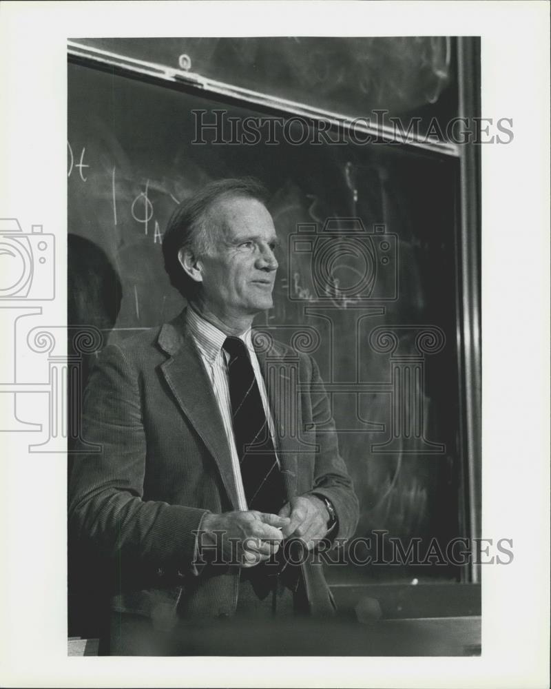 Press Photo Val L. Fitch, Princeton University Professor of Physics - Historic Images