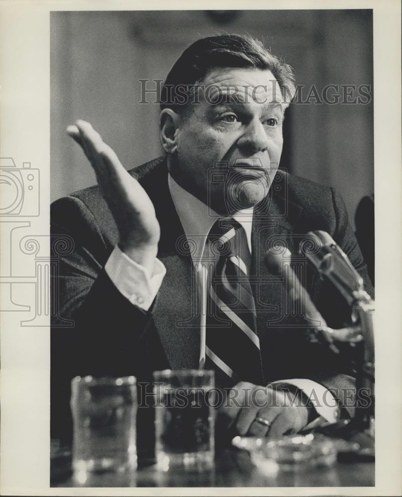 1975 Press Photo Henry Peterson, Formerly of the Justice Dept,Watergate hearing - Historic Images