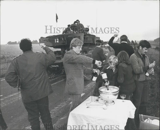 1980 Press Photo Tanks leave for NATO Exercise: "Cruseader 80 - Historic Images