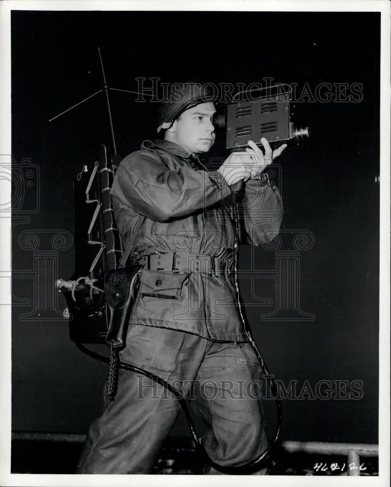 1956 Press Photo Soldier Scout Pvt Craig Heatley, Army Signal Corps - Historic Images