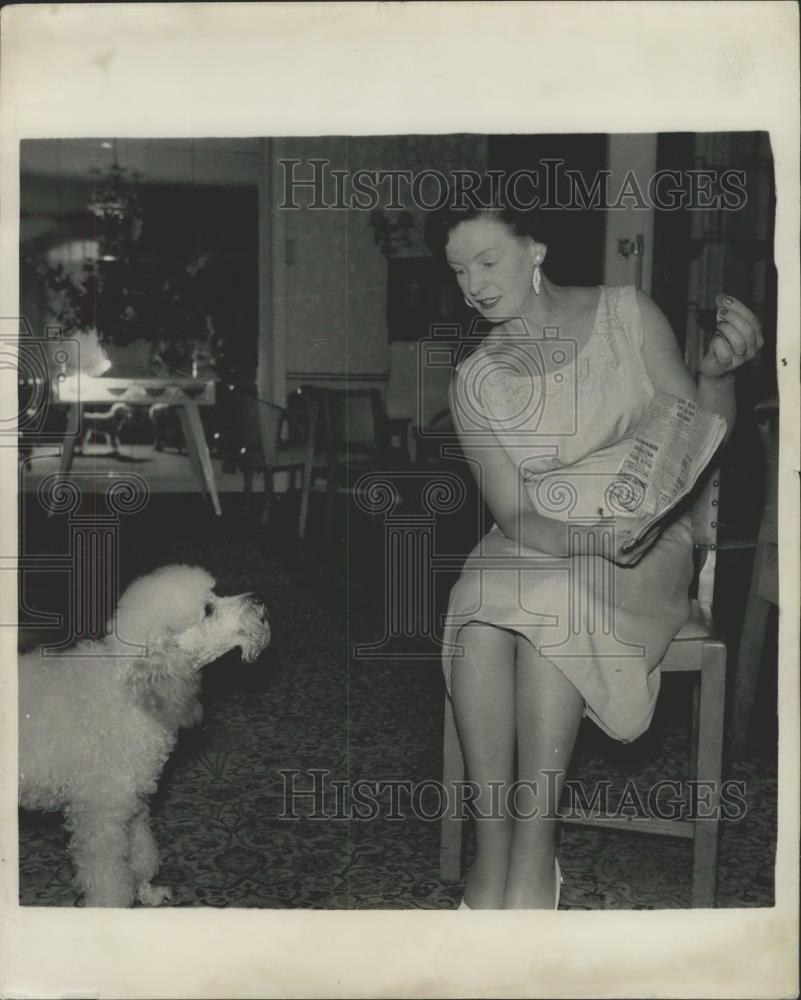 Press Photo Marjorie Pook and Marjorie Pook the poodle - Historic Images