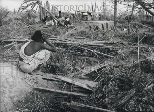 1973 Press Photo The Aftermath Of The Tornado In Bangladesh - Historic Images