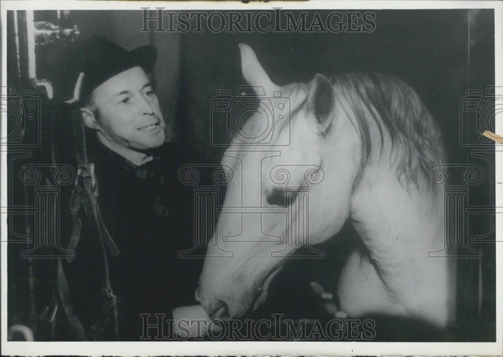 Press Photo Horse Handler, Dr Nachpolger Poahaisky - Historic Images