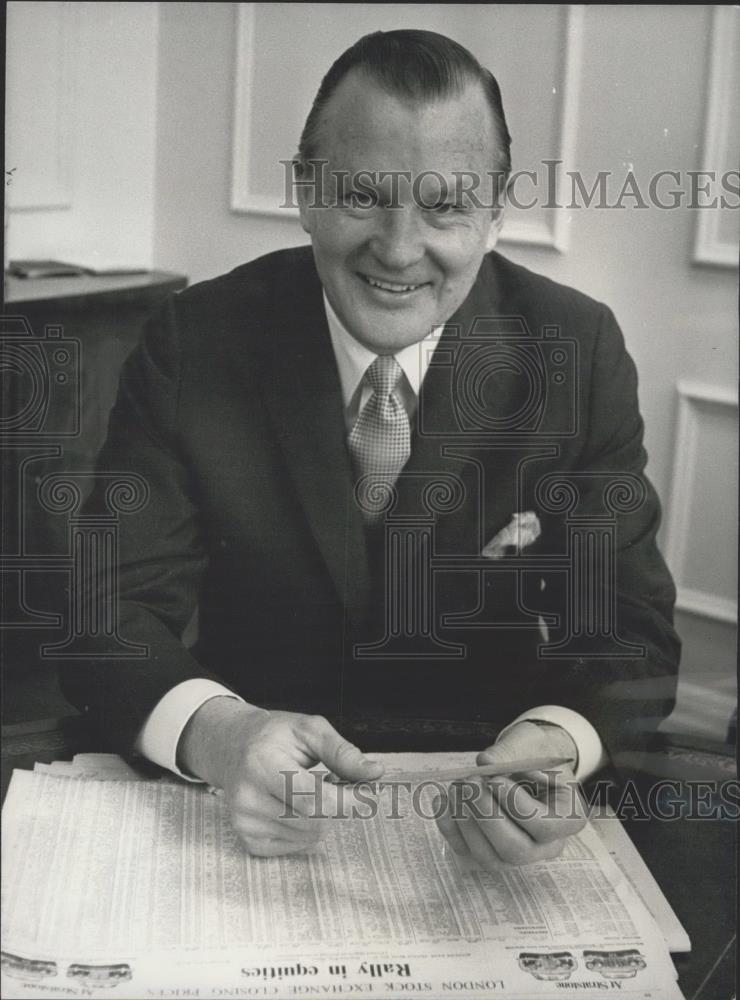 1969 Press Photo Mr. &quot;Tex&quot; Cook, chief of America&#39;s General Foods, - Historic Images