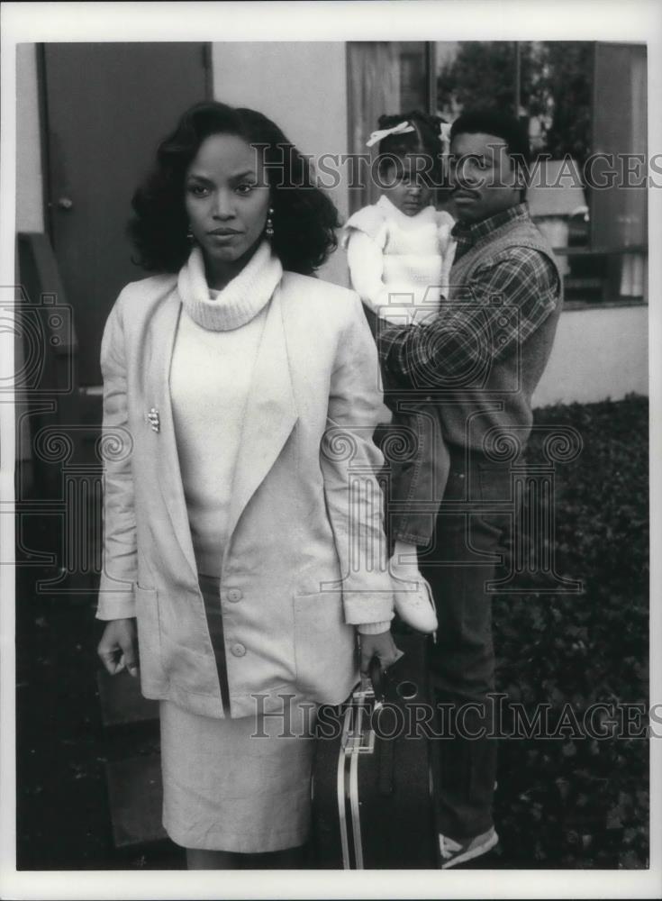 1986 Press Photo Lynn Whitfield William Allen Young Mia Simon Johnny Mae Gibson - Historic Images