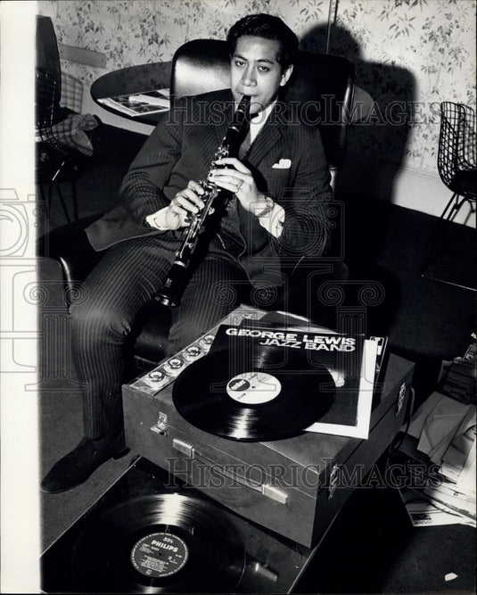 Press Photo Prince Taufa await the date of his father's coronation - Historic Images