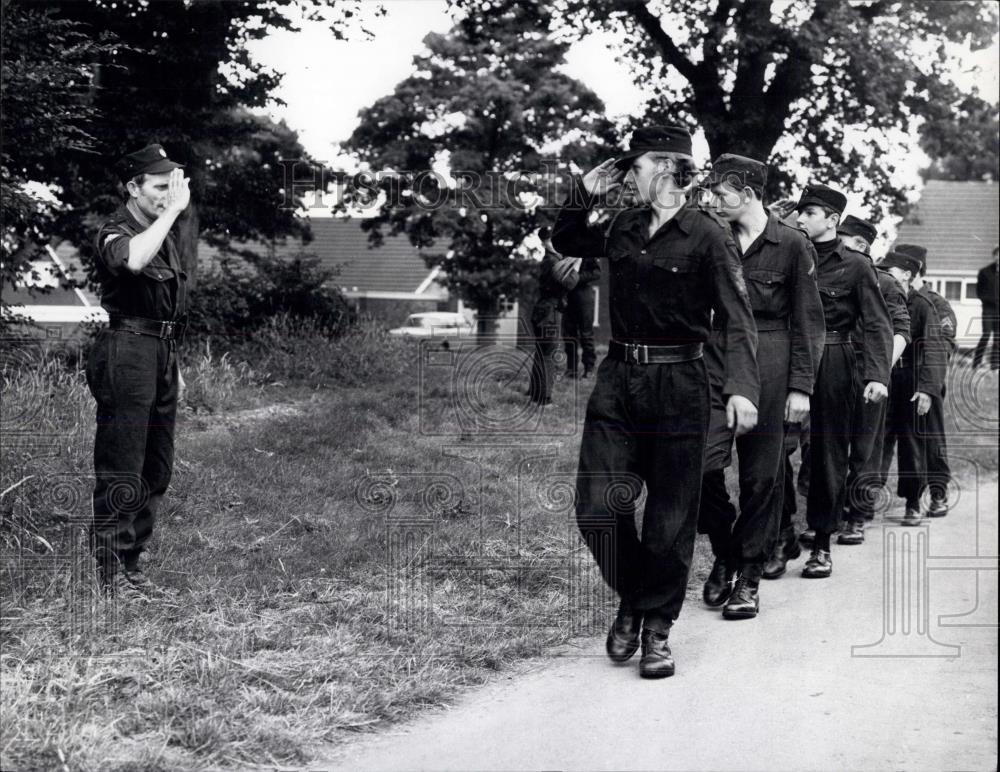 Press Photo Major Wonkman,taking the salute - Historic Images