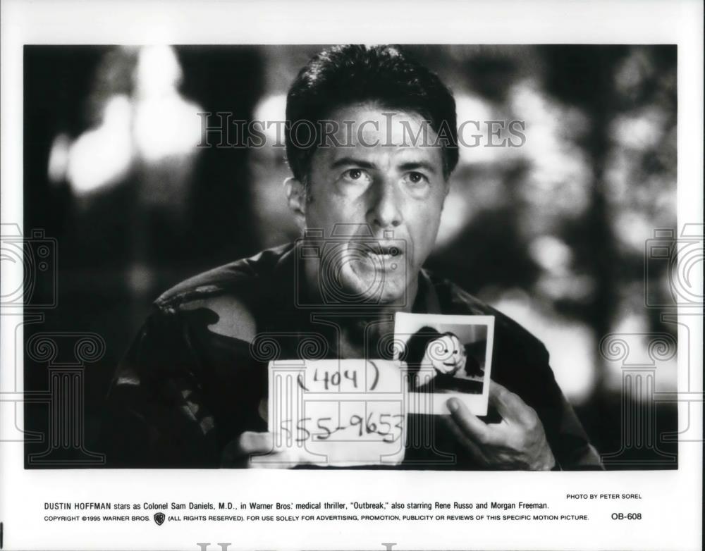 1995 Press Photo Dustin Hoffman as Colonel Sam Daniels in Outbreak - cvp23072 - Historic Images
