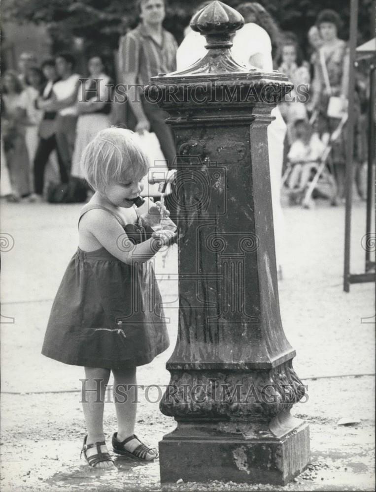 1984 Press Photo - Historic Images