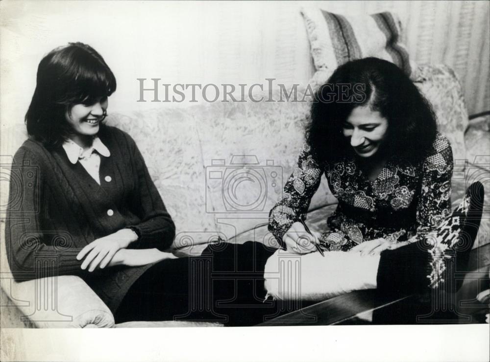 1972 Press Photo Olympic Gold Medal Winner Ulrkie Meyforth & Yordanka Blajoeva - Historic Images