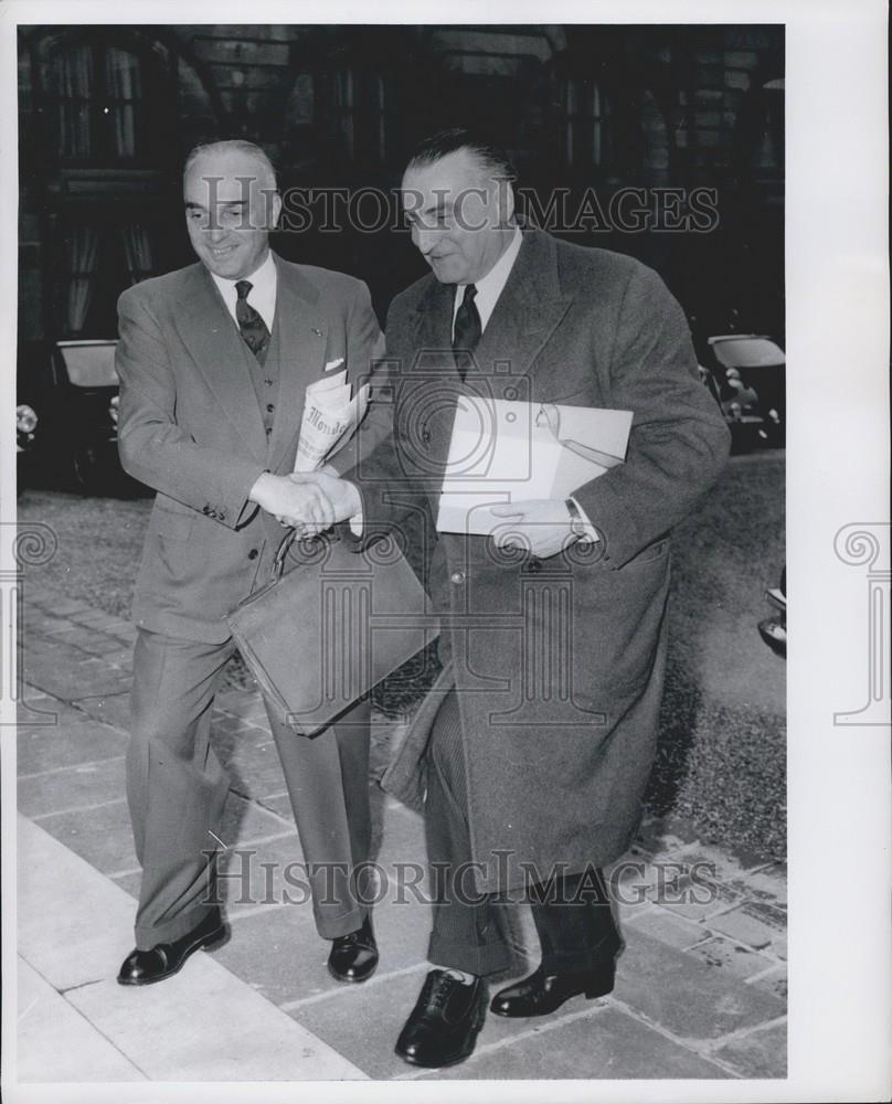 1959 Press Photo Army Minister Guillaumat and Minister of State Jacquinot - Historic Images