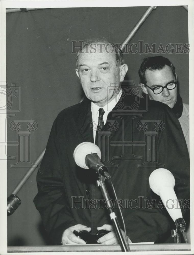 Press Photo Dean Rusk and Janos Mays - Historic Images