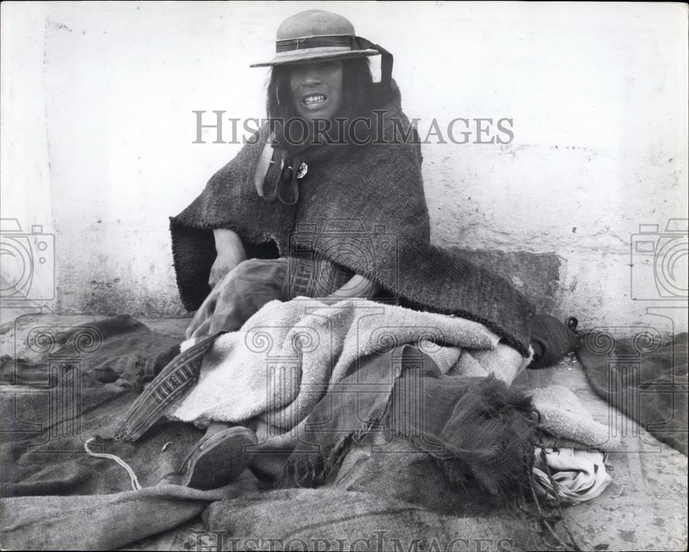 Press Photo Indian Woman - Historic Images