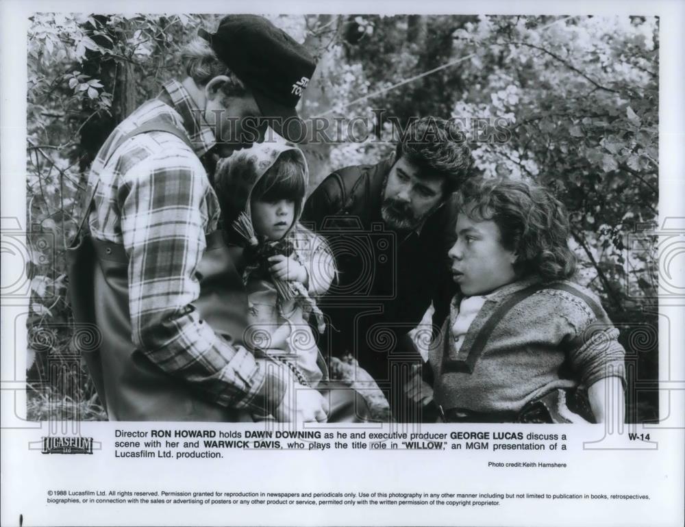 1988 Press Photo Ron Howard, Dawn Downing, George Lucas, Warwick Davis &quot;Willow&quot; - Historic Images