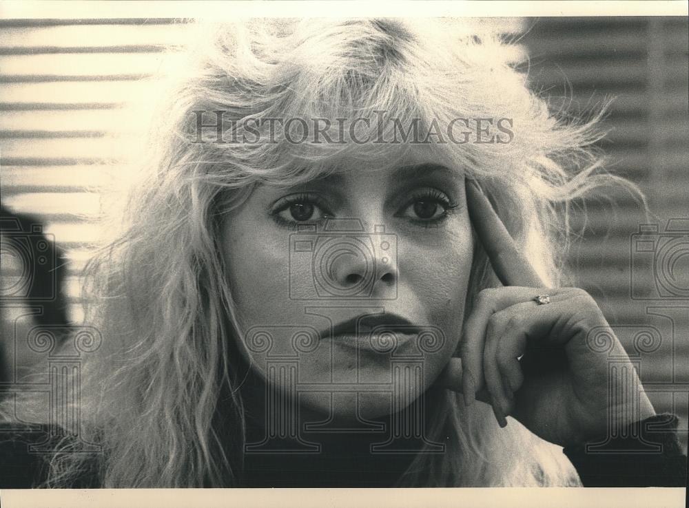 1988 Press Photo Actress Cheryl Ladd Stars In Blueglass - cvp26096 - Historic Images
