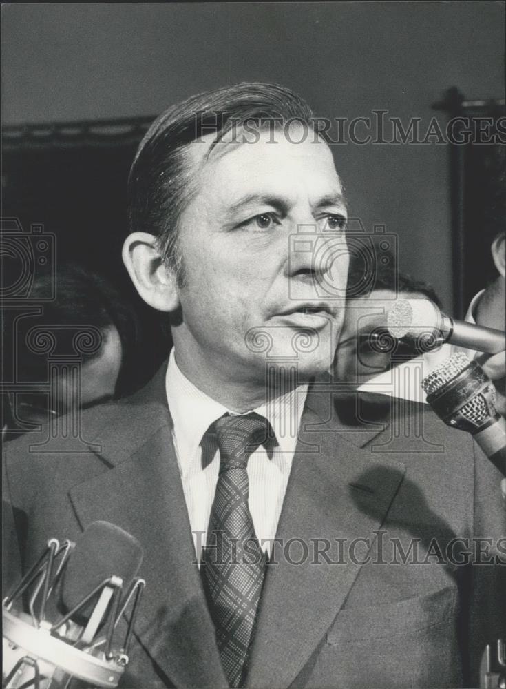 1978 Press Photo Alfred Nobre Da Costa.Prime Minister of New Government. - Historic Images