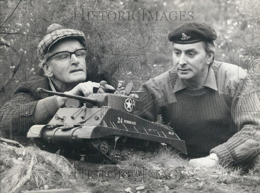 Press Photo Alfred Burr and Staff Sergeant Smith and toy tank - Historic Images