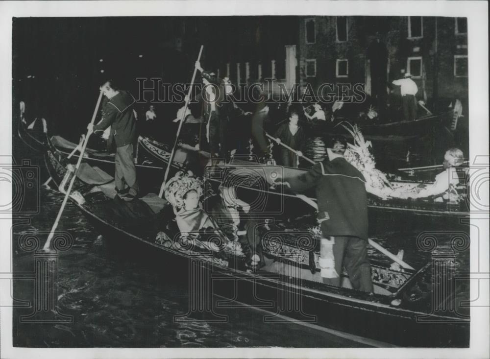 1964 Press Photo Princess Soraya And Richard Harris - Filming In Venice - Historic Images