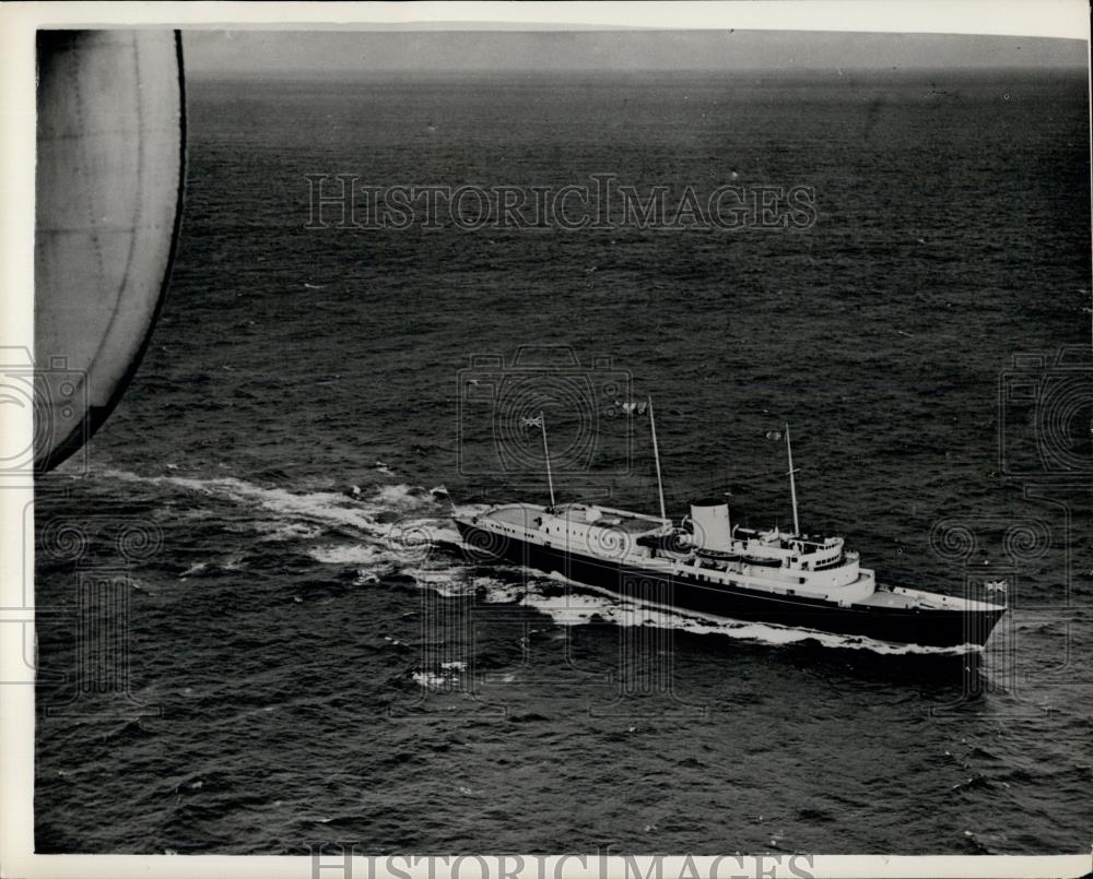 1954 Press Photo Ship &quot;Britannia&quot;in the Bay of Biscay - Historic Images